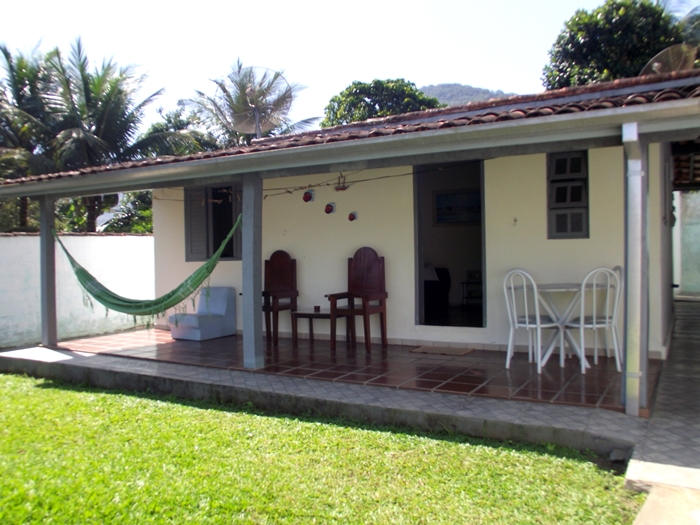 Localizado a 800 Mts da Praia da Enseada
